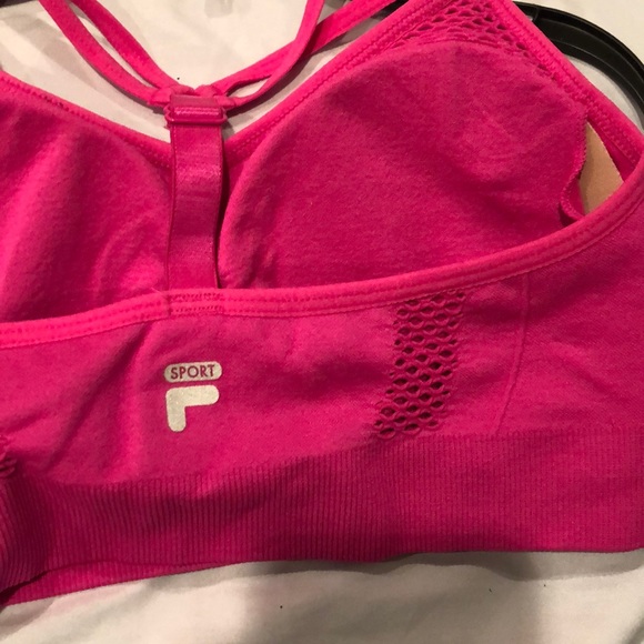 NWT Fila sports bra size XS
Hot pink - Picture 4 of 6
